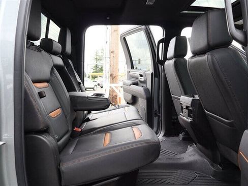 Used 2025 GMC Sierra 3500 AT4 w/ AT4 Premium Plus Package AWD/4WD image 31