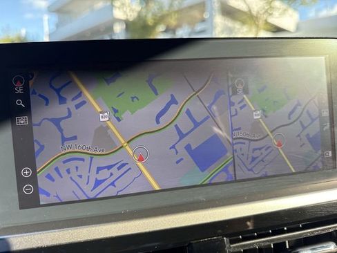 Used 2022 Lexus GX 460 Premium w/ Premium Package image 18