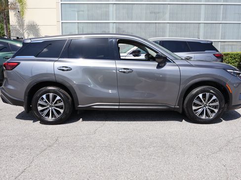 Certified 2025 INFINITI QX60 Pure FWD image 11
