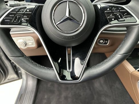 Used 2025 Mercedes-Benz GLE 450 4MATIC image 14