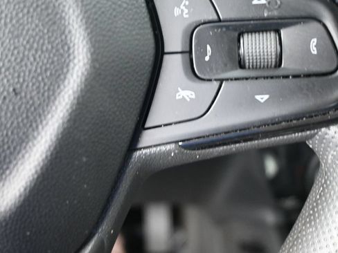 Used 2025 Chevrolet TrailBlazer LT AWD/4WD image 41
