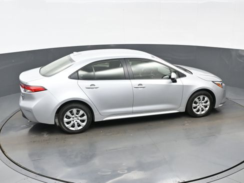 Used 2024 Toyota Corolla LE FWD image 37