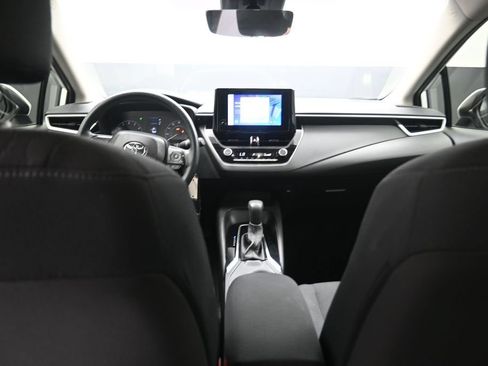 Used 2025 Toyota Corolla LE FWD image 14