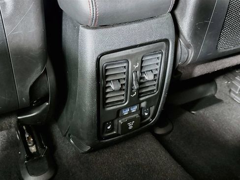 Used 2024 Dodge Durango GT AWD/4WD image 26