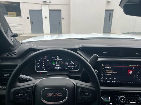 Used 2026 GMC Sierra 2500 AT4X AWD/4WD image 11