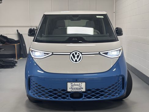 New 2025 Volkswagen ID. Buzz 1st Edition image 6