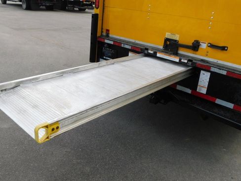 Used 2021 GMC Savana 3500 Extended w/ Power Convenience Package image 27