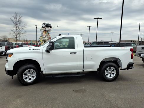 Used 2025 Chevrolet Silverado 1500 W/T w/ WT Value Package image 6