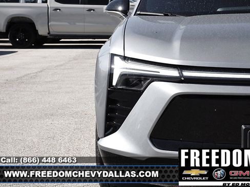 New 2025 Chevrolet Blazer EV RS image 41