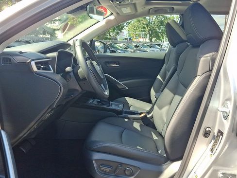Used 2026 Toyota Corolla Cross XLE w/ Convenience Package AWD/4WD image 13
