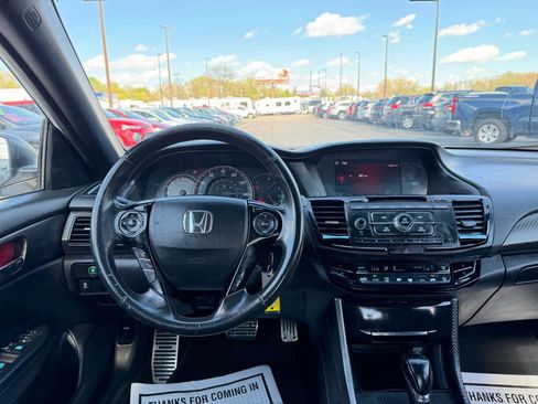 Used 2016 Honda Accord Sport image 16