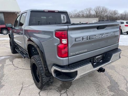 Used 2021 Chevrolet Silverado 1500 LT image 3