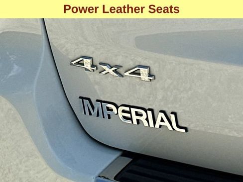 Used 2020 Jeep Grand Cherokee Summit AWD/4WD image 9