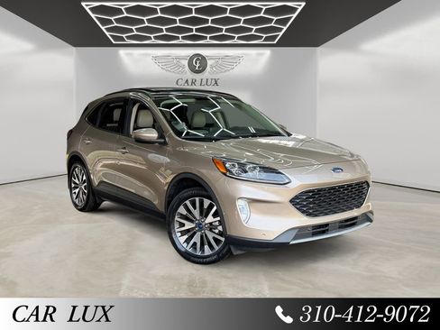 Used 2020 Ford Escape Titanium AWD/4WD image 7