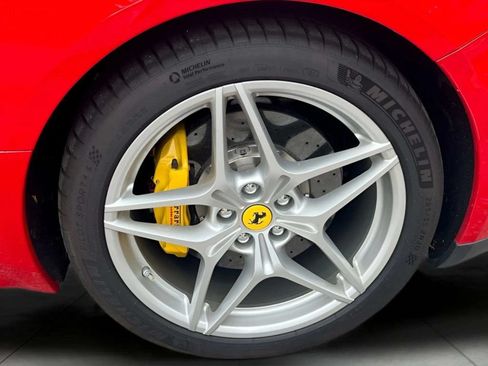 Used 2016 Ferrari California T RWD image 26