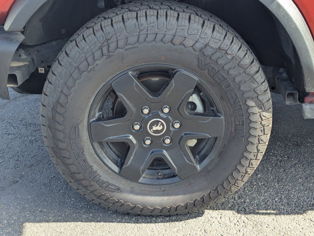 Used 2023 Ford Bronco Black Diamond AWD/4WD image 12