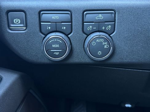 New 2026 Chevrolet Silverado 1500 LT image 27