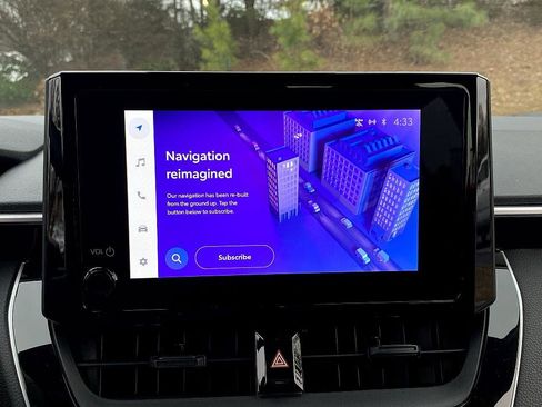 Used 2024 Toyota Corolla SE image 16