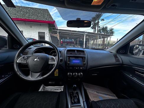 Used 2020 Mitsubishi Outlander Sport ES image 9