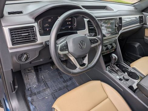 Used 2023 Volkswagen Atlas Cross Sport SE image 10