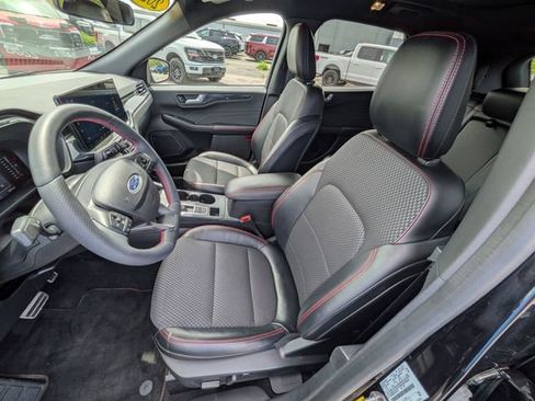 Used 2023 Ford Escape ST-Line w/ Tech Pack #1 AWD/4WD image 8