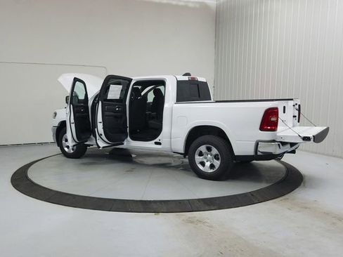 New 2026 RAM 1500 Big Horn AWD/4WD image 13