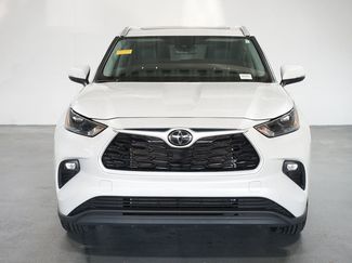 Certified 2024 Toyota Highlander XLE video 2