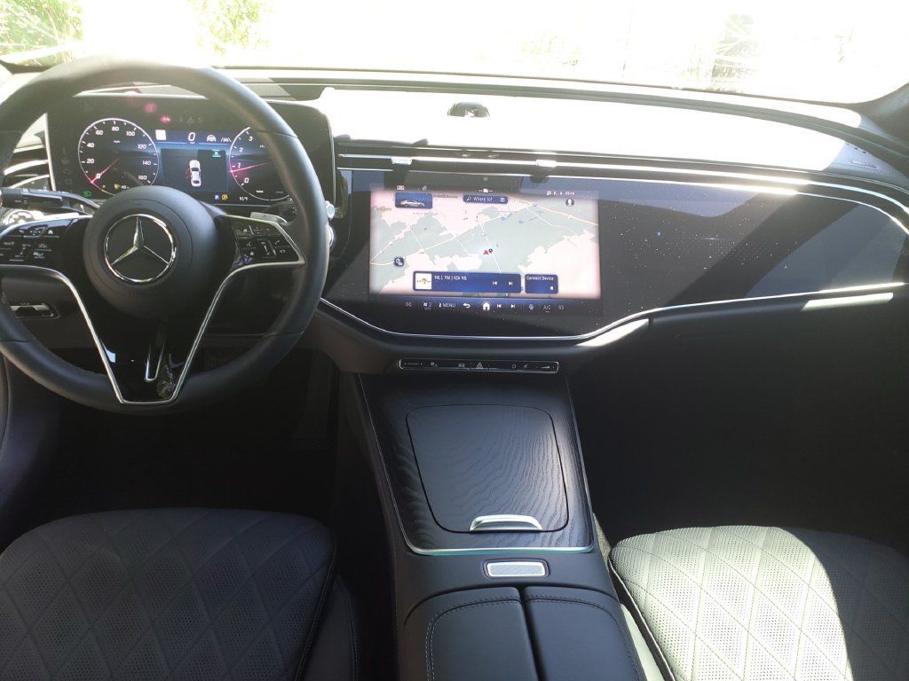 Certified 2024 Mercedes-Benz E 450 4MATIC Sedan image 22