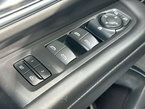 Used 2024 Chevrolet Tahoe LT AWD/4WD image 17