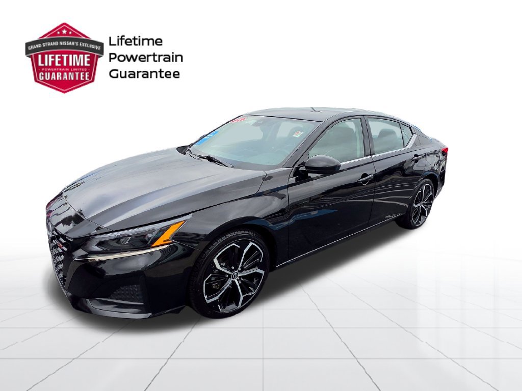 Certified 2025 Nissan Altima 2.5 SR FWD image 1