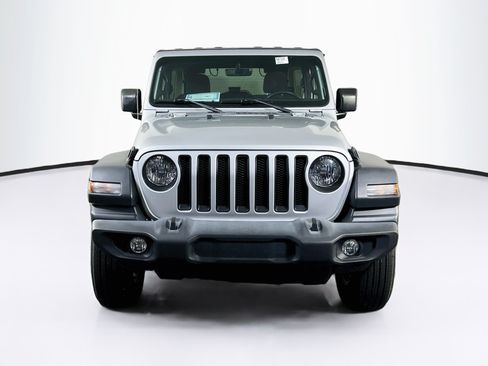 Used 2023 Jeep Wrangler Unlimited Sport AWD/4WD image 2