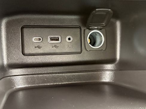 Used 2019 Chevrolet Equinox LT image 23