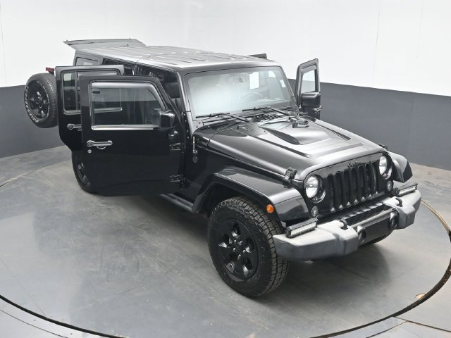 Used 2015 Jeep Wrangler Unlimited Sahara AWD/4WD image 48