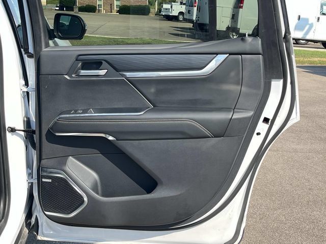 Used 2024 GMC Acadia Elevation FWD image 23