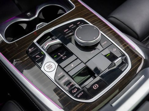 Used 2024 BMW X7 xDrive40i image 30