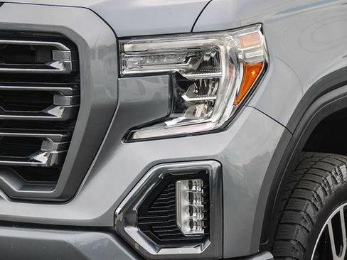 Used 2020 GMC Sierra 1500 AT4 w/ AT4 Preferred Package image 8