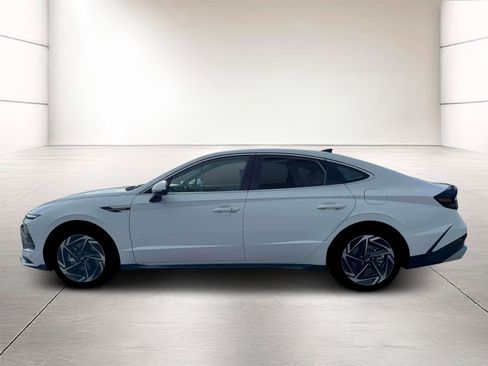 New 2026 Hyundai Sonata SEL image 3