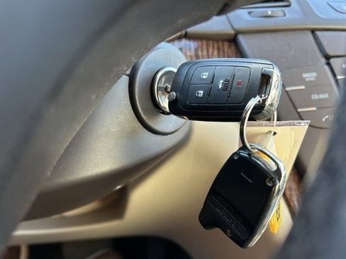 Used 2012 Buick Regal Leather image 36