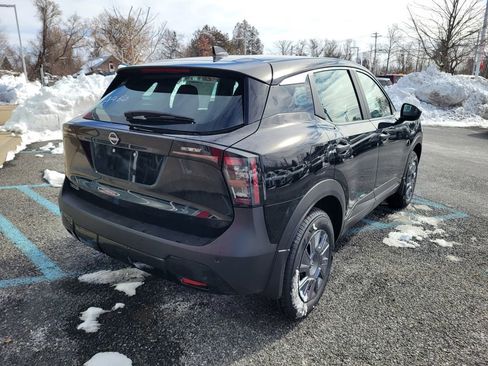 New 2026 Nissan Kicks S image 3