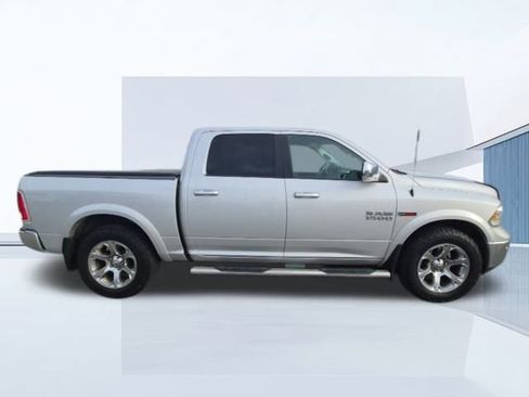 Used 2017 RAM 1500 Laramie w/ Convenience Group image 4