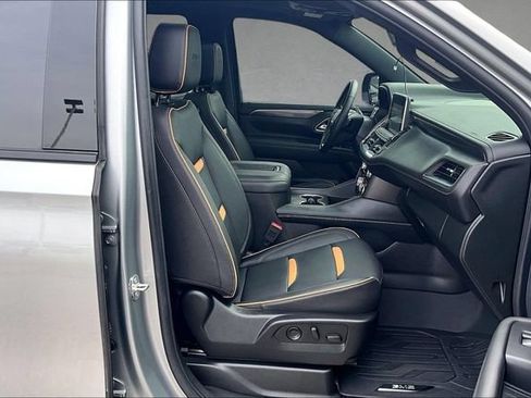 Used 2024 GMC Yukon AT4 w/ AT4 Premium Package AWD/4WD image 5