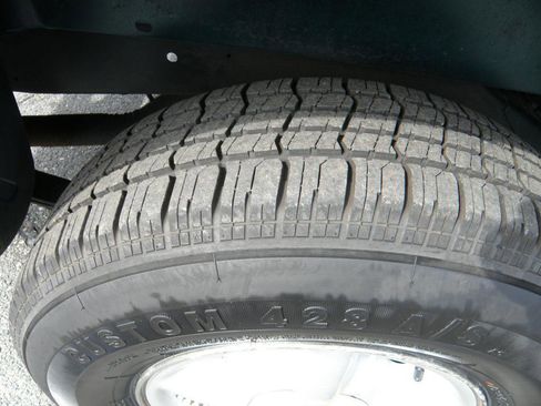 Used 1997 Dodge Dakota 2WD Regular Cab image 2