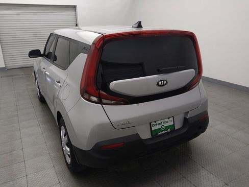 Used 2020 Kia Soul LX FWD image 6