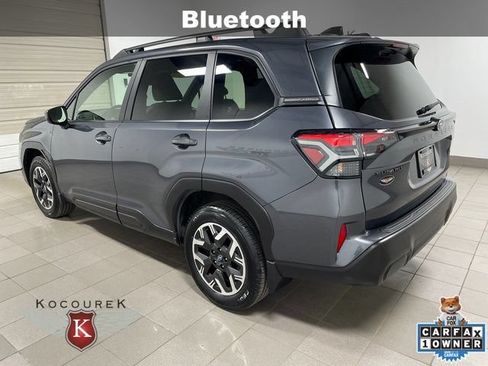 Used 2025 Subaru Forester Premium AWD/4WD image 4