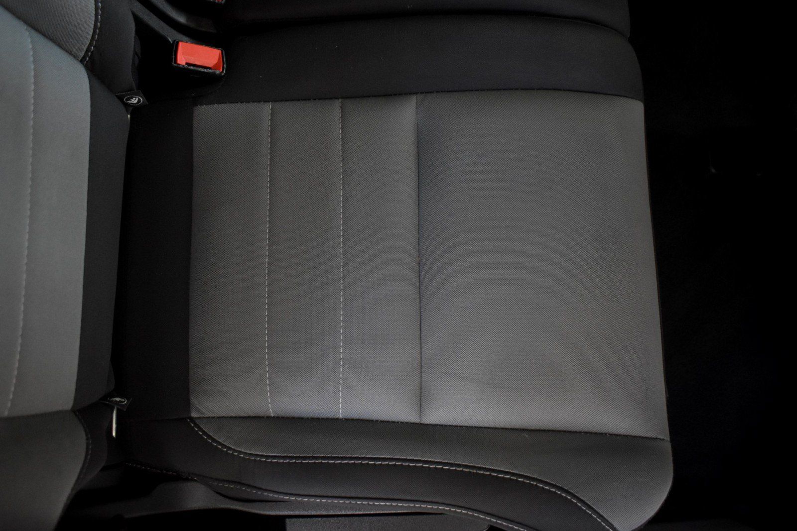 Used 2015 Ford Escape SE FWD image 36