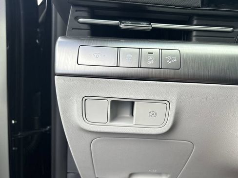 New 2026 Hyundai Kona SE FWD image 23