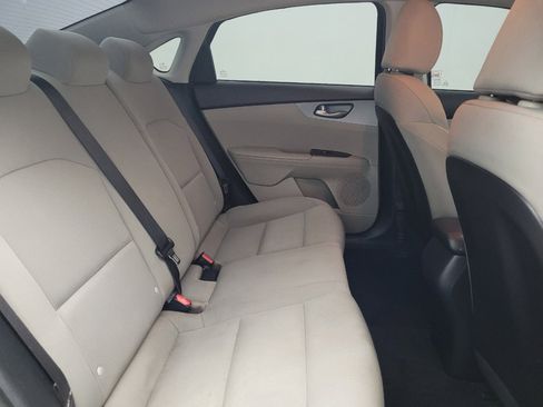 Used 2021 Kia Forte LXS image 19