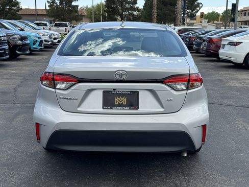 Used 2023 Toyota Corolla LE image 5