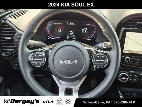 Used 2024 Kia Soul EX FWD image 16