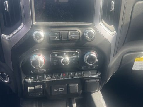 Used 2020 GMC Sierra 1500 SLT w/ SLT Premium Plus Package image 9